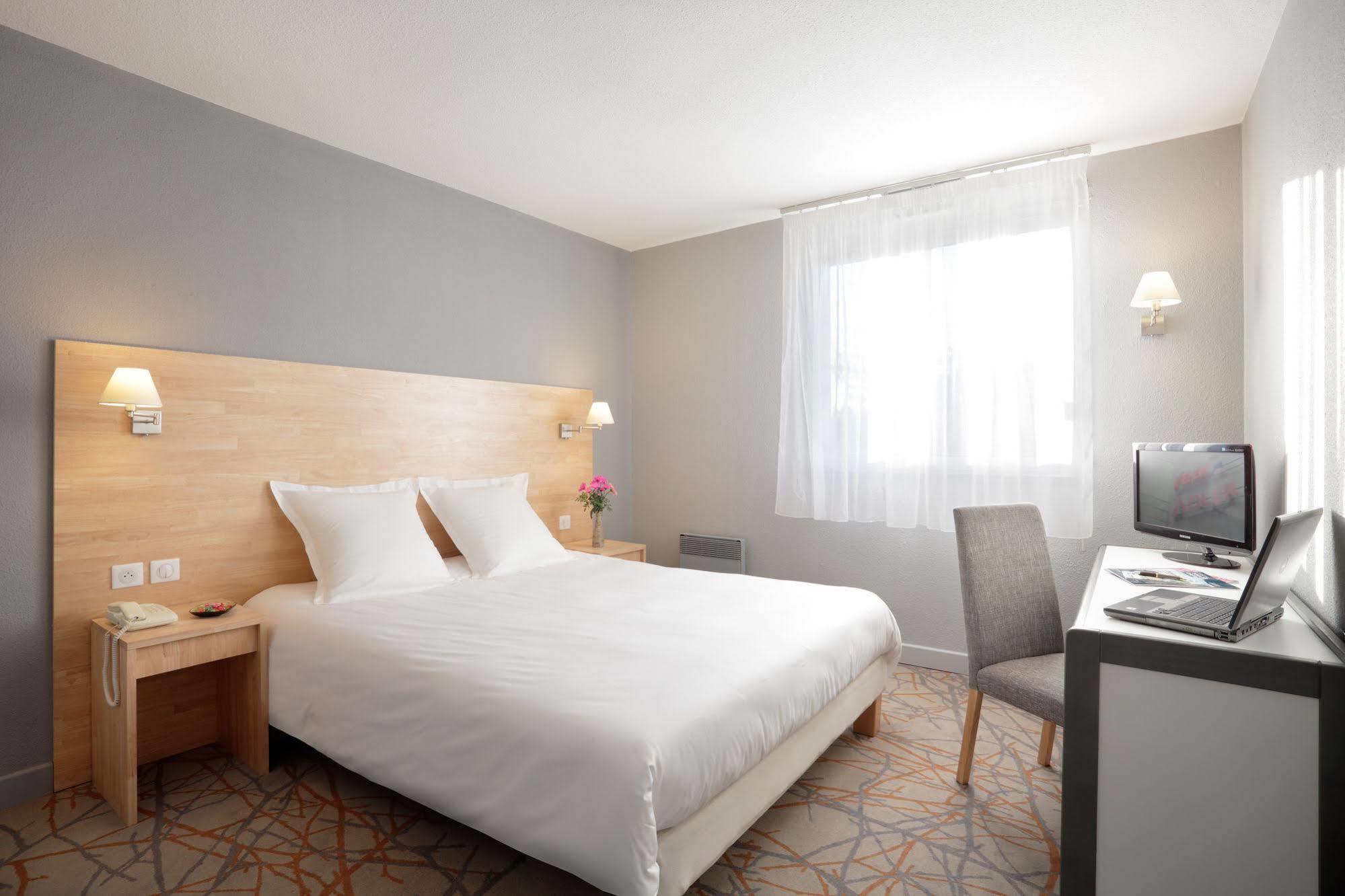 Hotel Des Frenes Euromedecine Монпелие Екстериор снимка